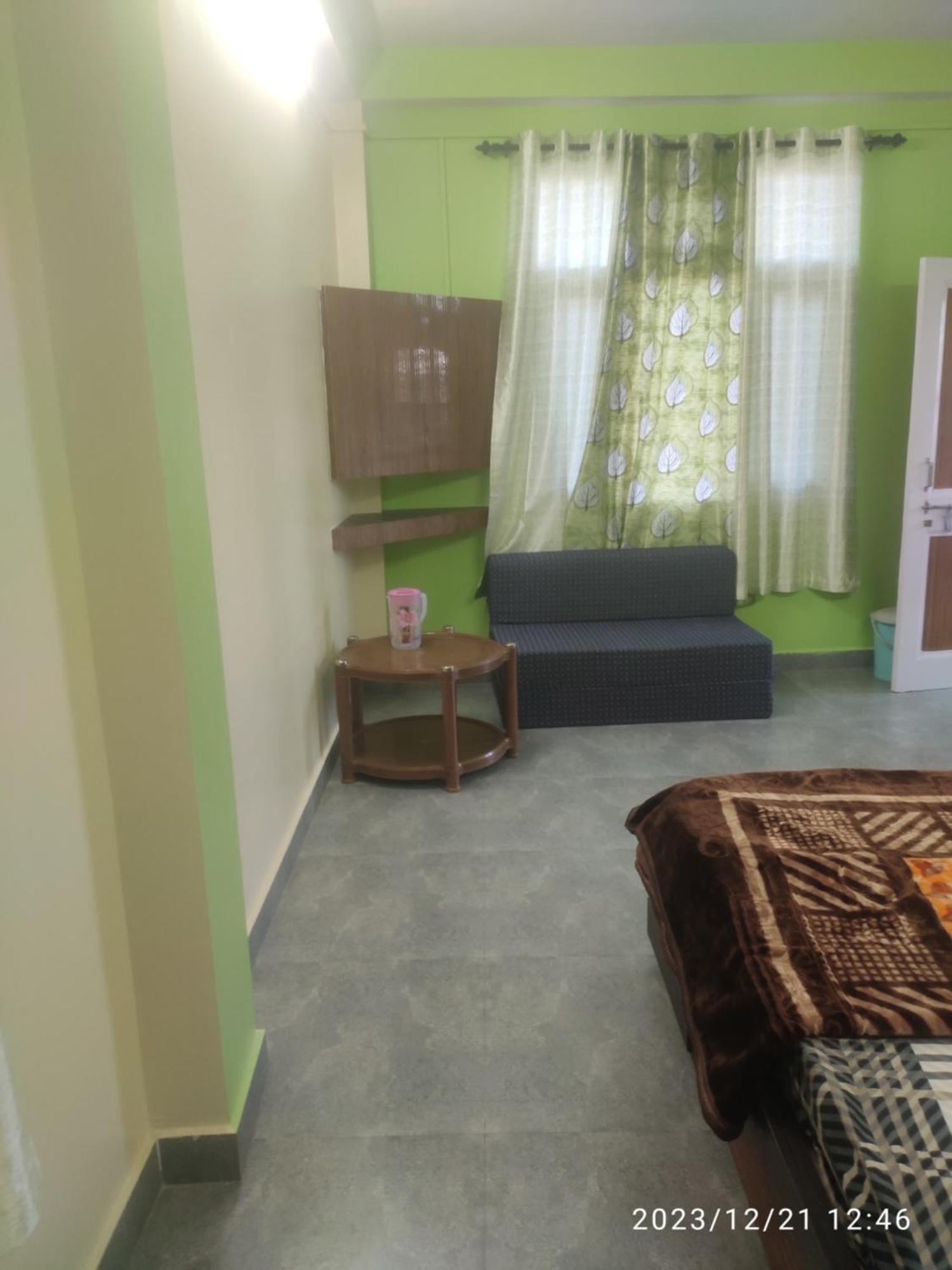 Tree Valley Homestay Чайл Екстериор снимка